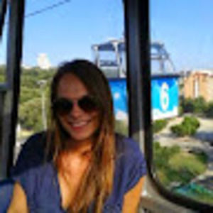 Meet your Posher, Daniela